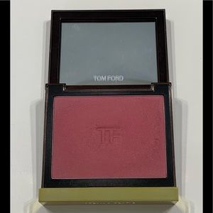 Gently used Tom Ford blush - Disclosure